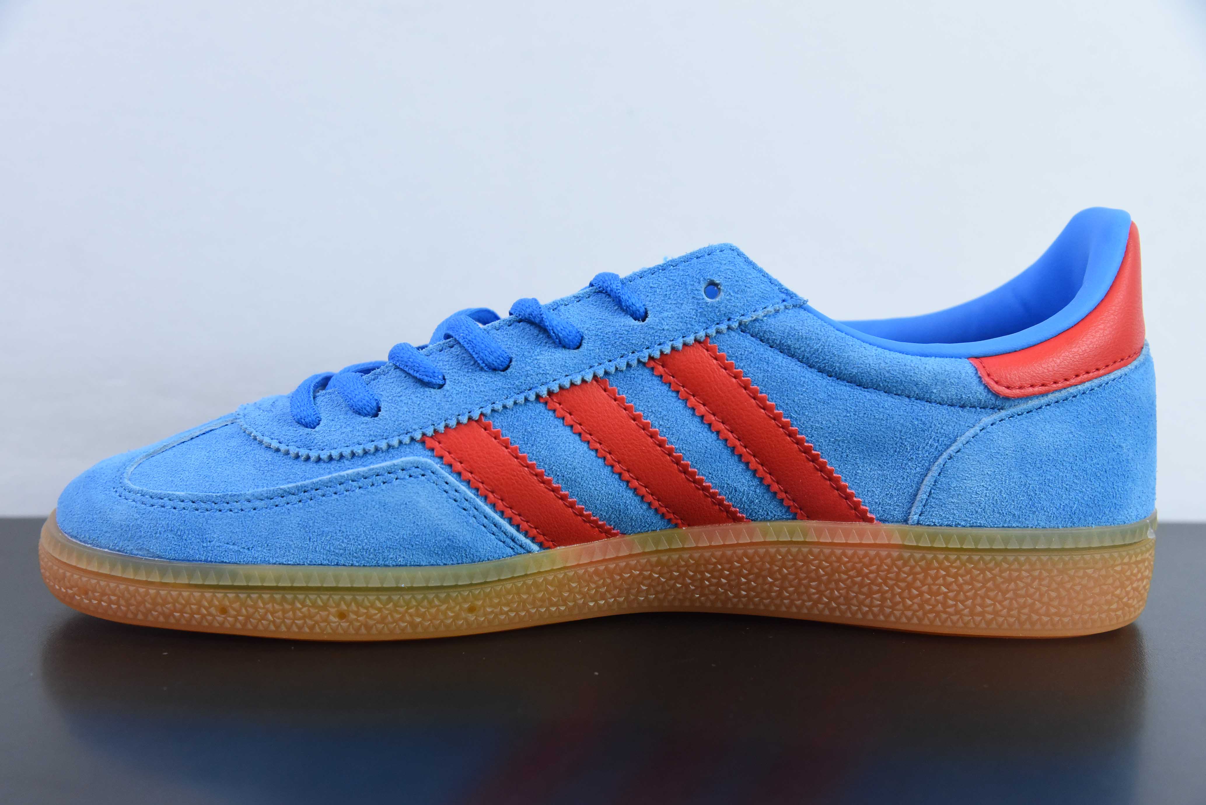 아디다스 아디다스 오리지널스 핸드볼 SPZL 핸드볼 운동화 시리즈 텀블 블루 레드 러버 솔 제품 번호: FX5675 사이즈: 36-45