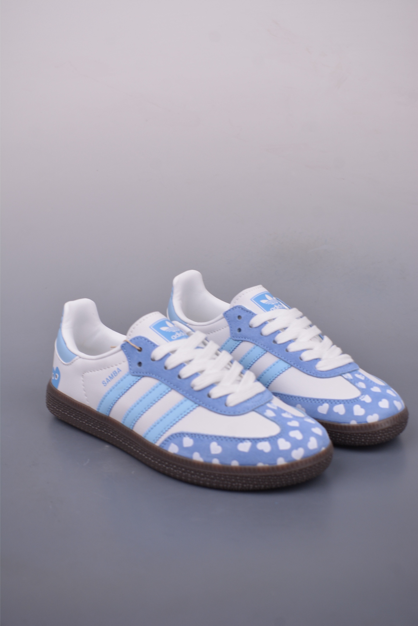 아디다스 클로버 삼바 상품 번호: FW2413