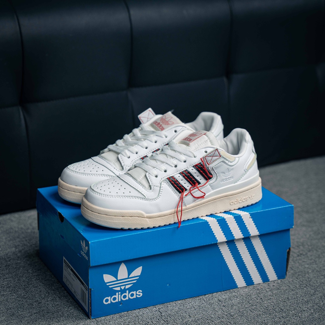 아디다스 포럼 84 상품 번호: GX9058