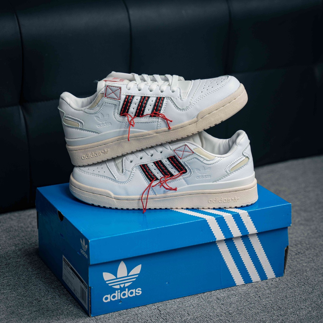 아디다스 포럼 84 상품 번호: GX9058