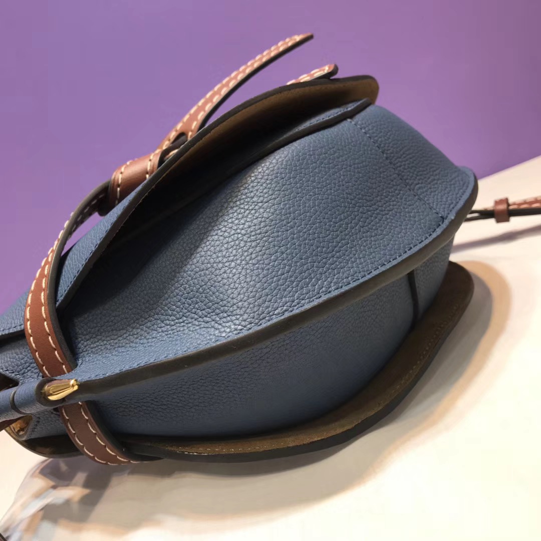 로에베 GATE FRAME SMALL BAG 20CM L108013-1