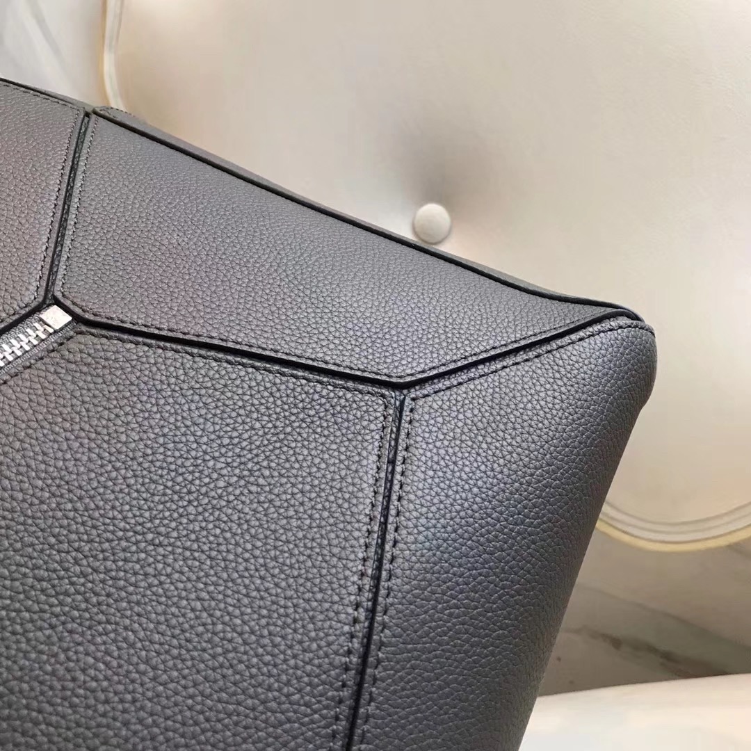 로에베 퍼즐 백팩 L63840-3