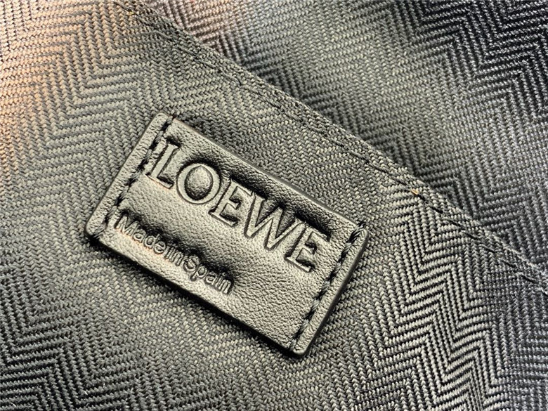 LOEWE 로에베 남성용  퍼즐백팩 신상