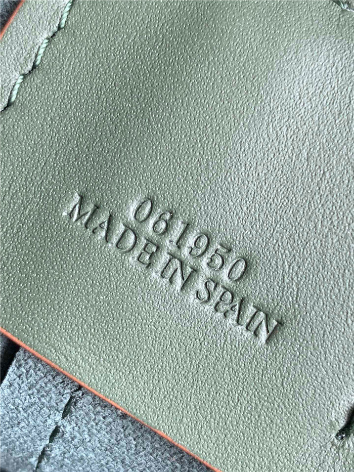 로에베 벌룬백 미니 L94892-2 2020/신상