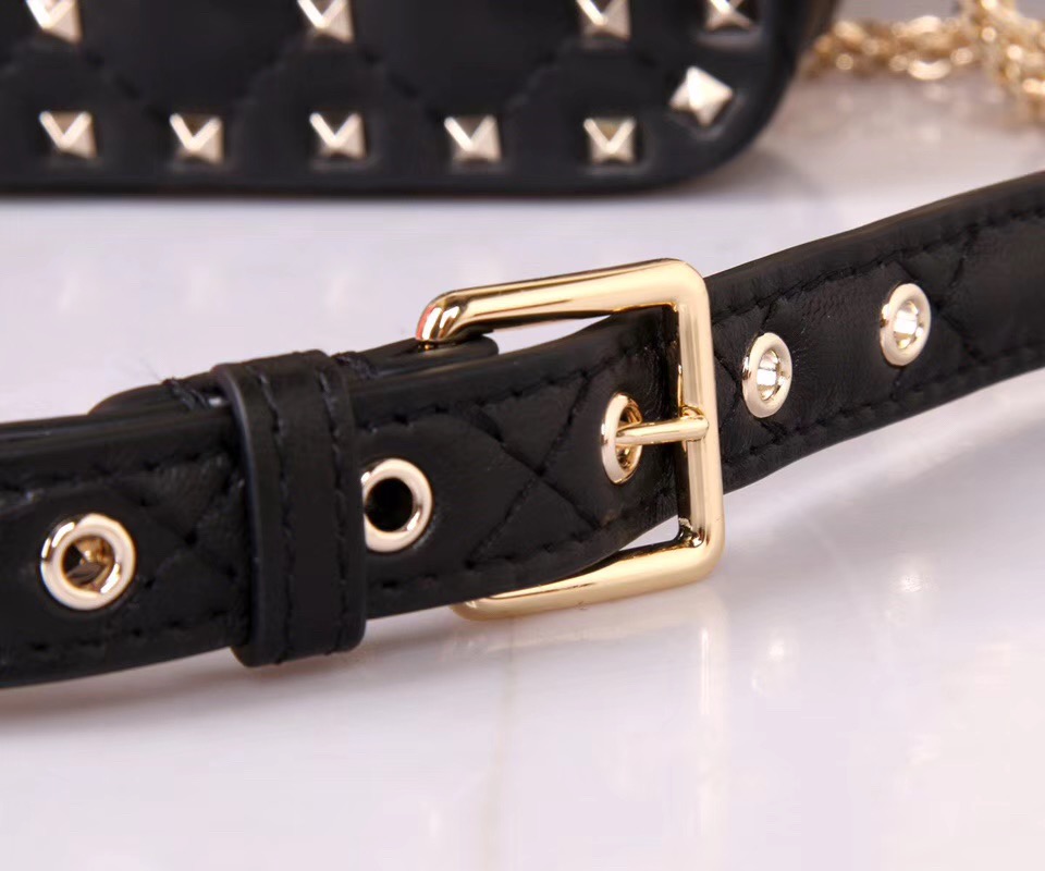 발렌티노 카메라백 GARAVANI ROCKSTUD SPIKE BOX BAG V10800
