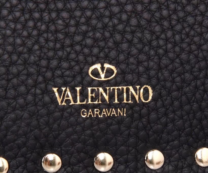 발렌티노 락스터드 엔벨롭 클러치 30CM V632010