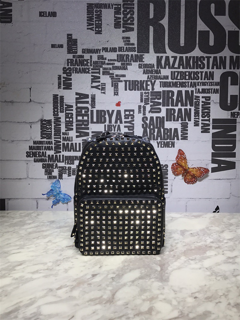 발렌티노 백팩 신상 B3010