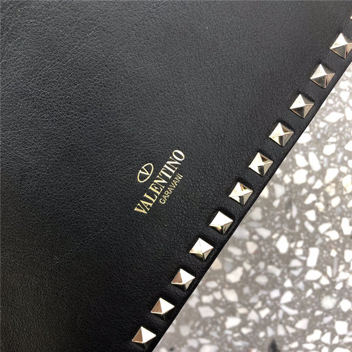 발렌티노 락스터드 스트랩 플랩 클러치백 B0399-3