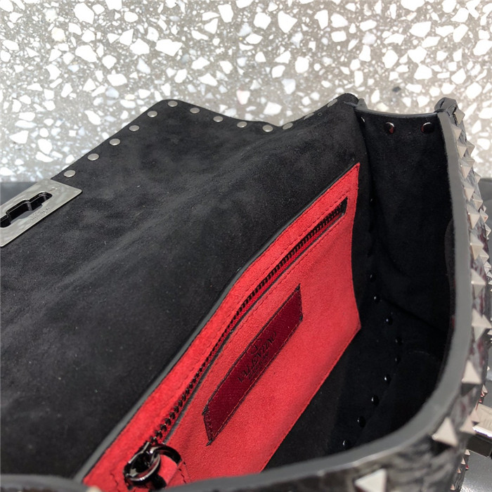 발렌티노 락스터드 스파이크백 미디움 B0122SG-1