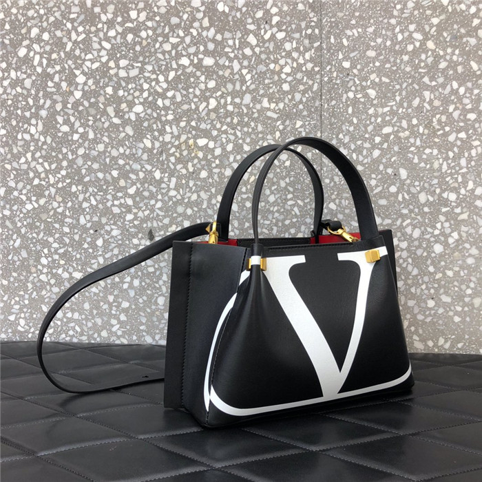 발렌티노 이스케이프 백 B0771  신상