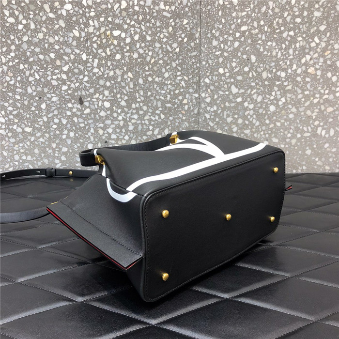 발렌티노 이스케이프 백 B0771  신상