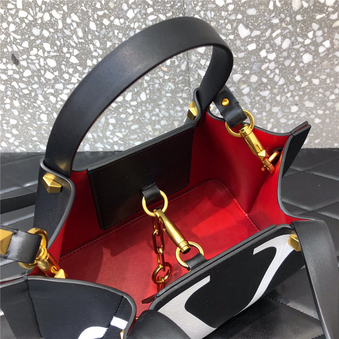 발렌티노 이스케이프 백 B0771  신상