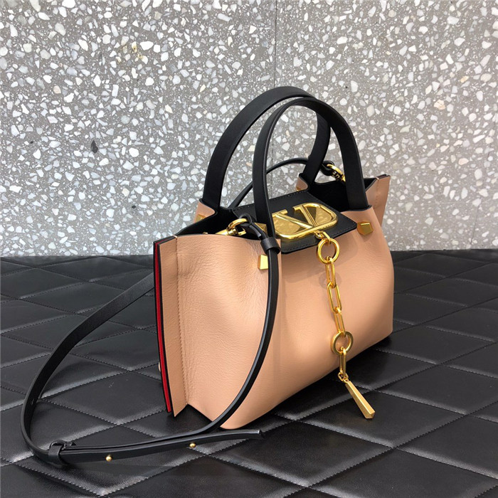 발렌티노 이스케이프 백 B0770-1  신상