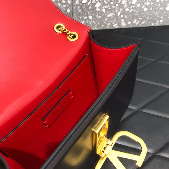 발렌티노 VLOCK 숄더백 B0022-3 신상