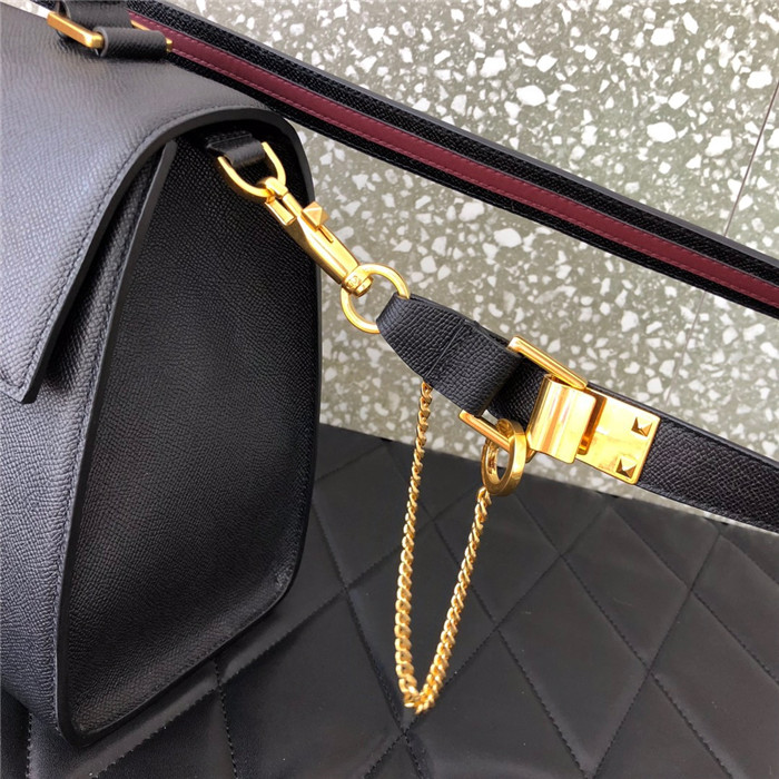 발렌티노 가라바니  브이링  미디움 토트&숄더백 B0018-1 신상