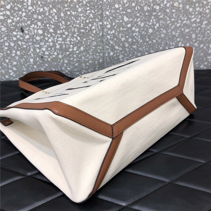 발렌티노 가라바니 쇼핑백 B99033-1 신상