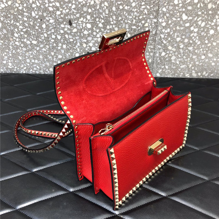 발렌티노 락스터드 숄더백 B0033-3 신상