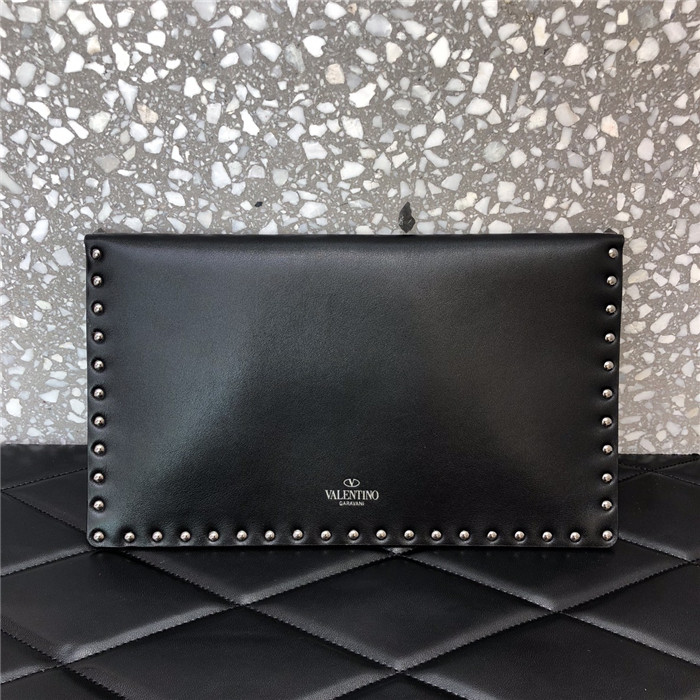 발렌티노 락스터드 엔벨롭 클러치 30CM V632010-1