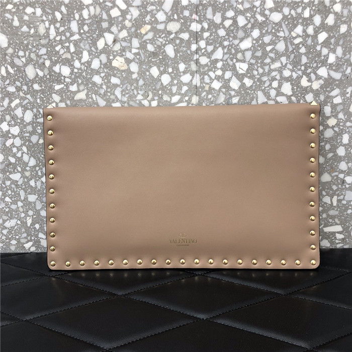 발렌티노 락스터드 엔벨롭 클러치 30CM V632010-2