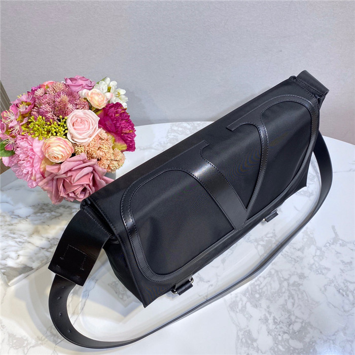 발렌티노 남성용 크로스백 V40911 2020/신상