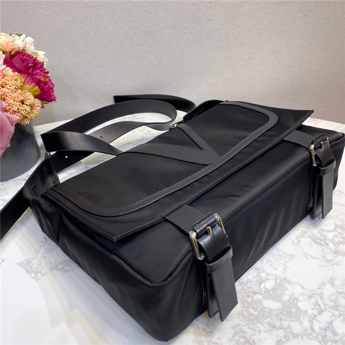 발렌티노 남성용 크로스백 V40911 2020/신상