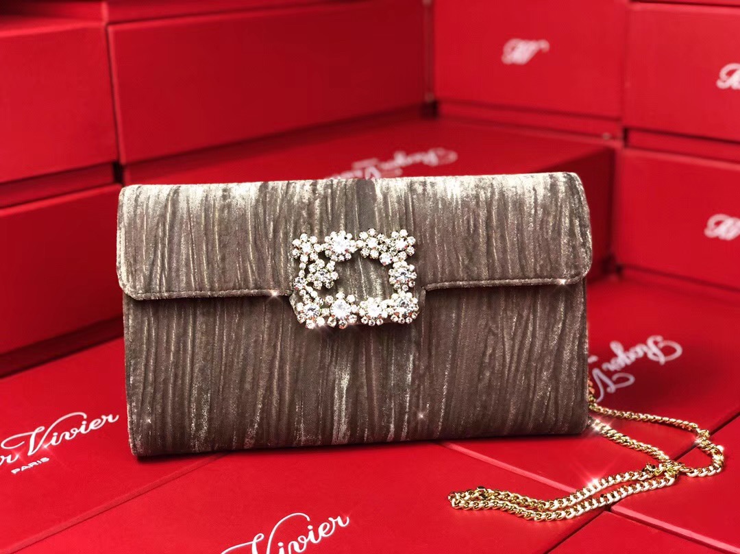 로저비비에 벨벳 체인클러치 24CM R30588