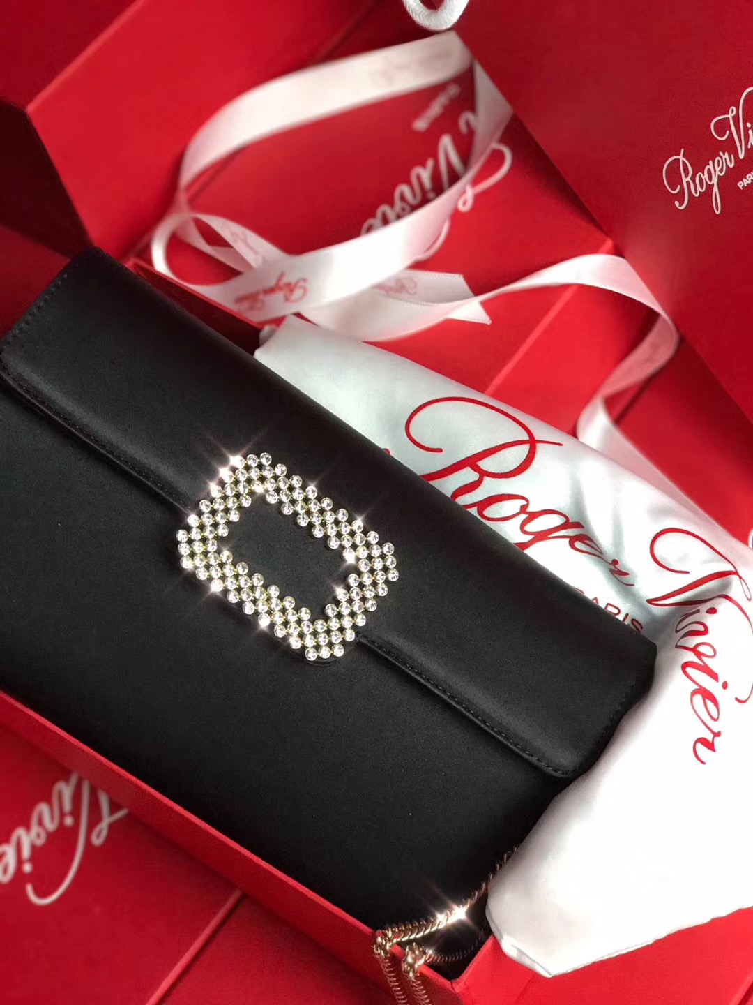 로저비비에 실크 소프트 클러치 체인숄더 24CM R50025