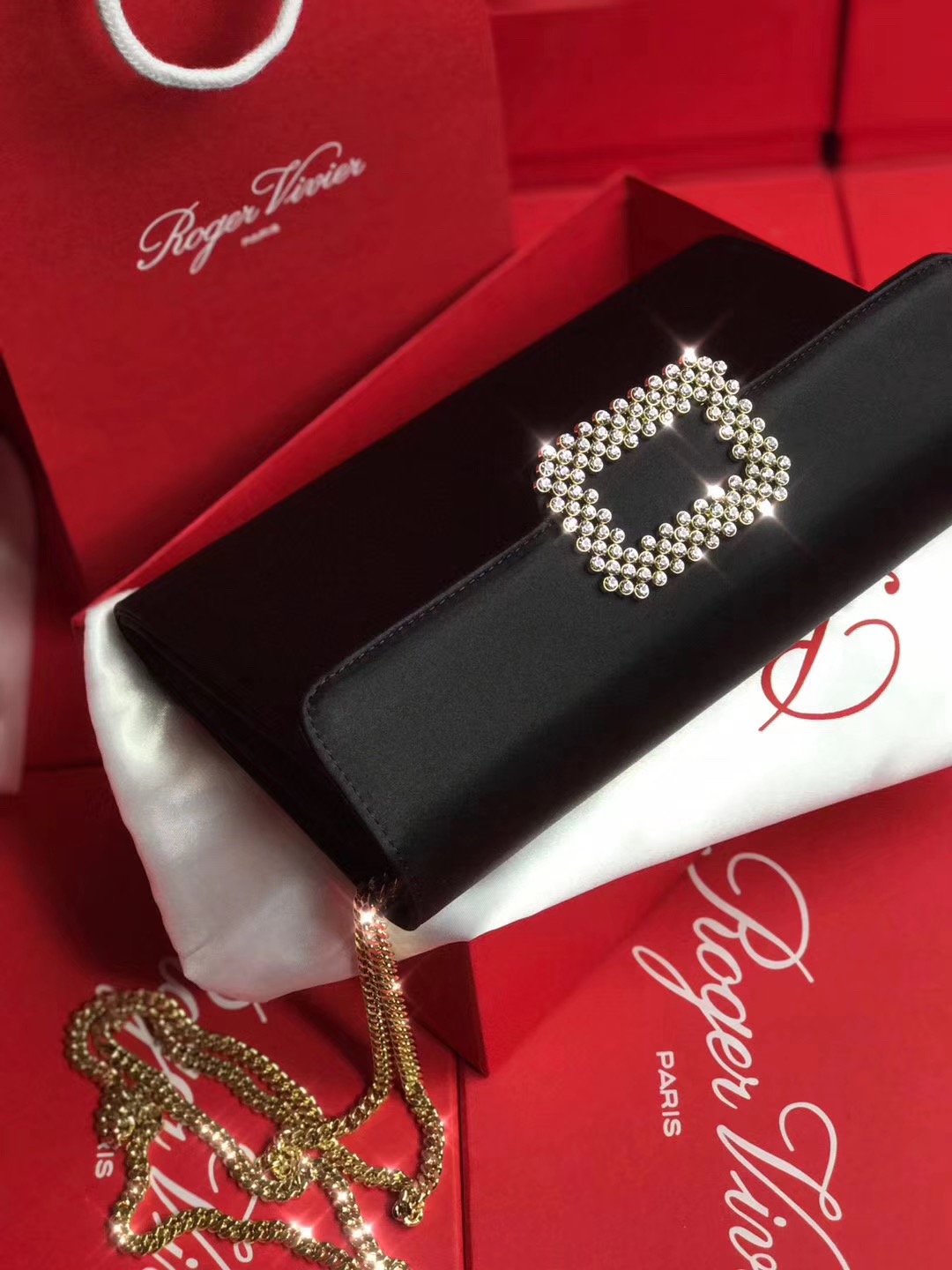 로저비비에 실크 소프트 클러치 체인숄더 24CM R50025