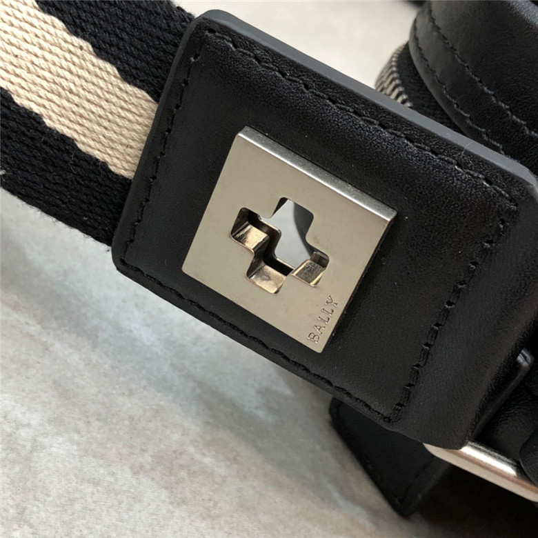 발리 남성용 숄더백 B1139