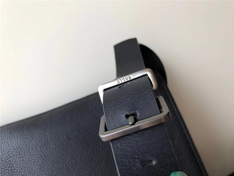 발리 남성용 숄더백 B8526 신상