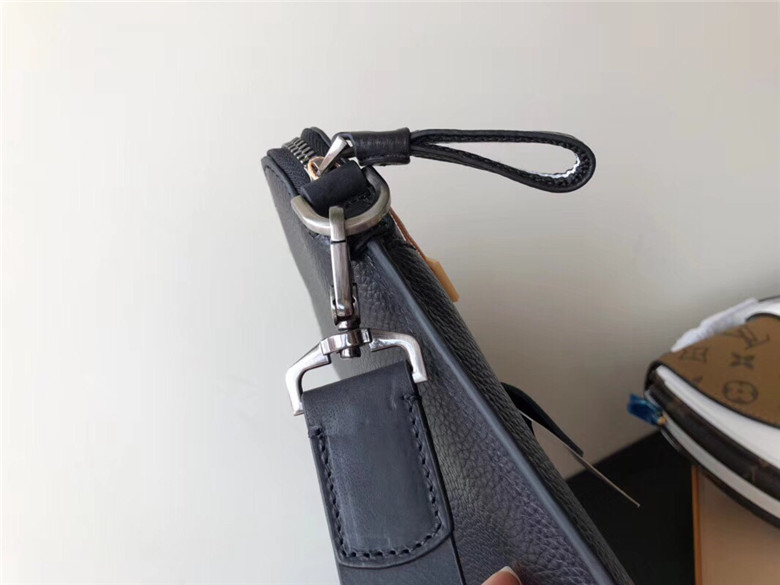 발리 남성용 숄더백 B8569 신상