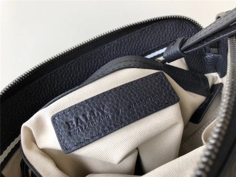 발리 남성용 숄더백 B8569 신상