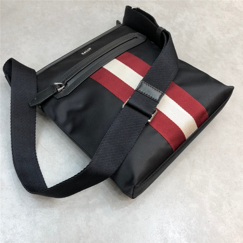 발리 남성용 숄더백 B7077 /신상