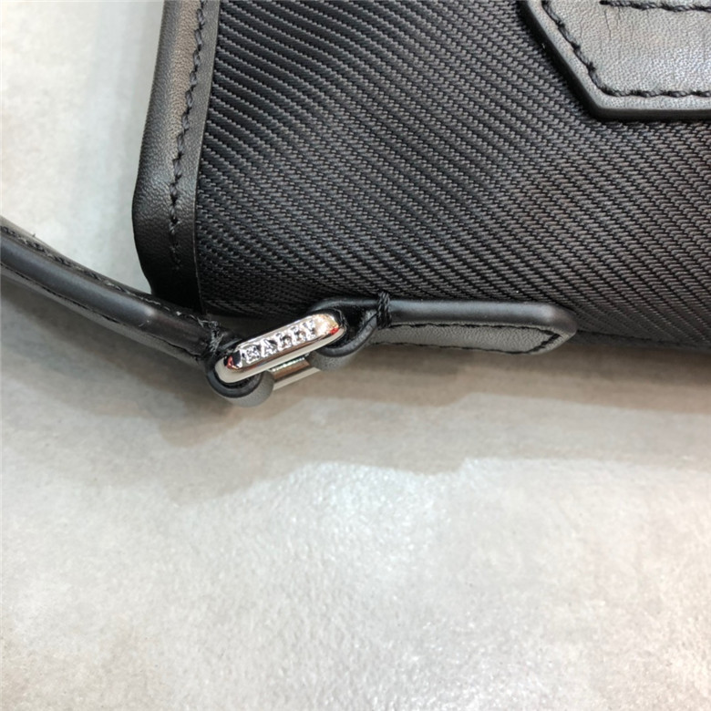 발리 남성용 숄더백 B7077 /신상