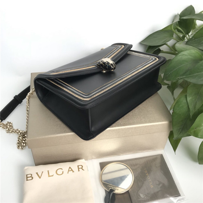 불가리 세르펜티 다이아몬드 블라스트 체인 숄더백 BV28656-1 신상