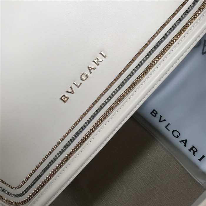 불가리 세르펜티 다이아몬드 블라스트 체인 숄더백 BV28656-2신상