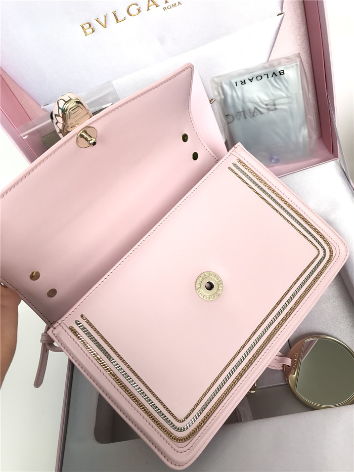 불가리 세르펜티 다이아몬드 블라스트 체인 숄더백 BV28656-3 신상