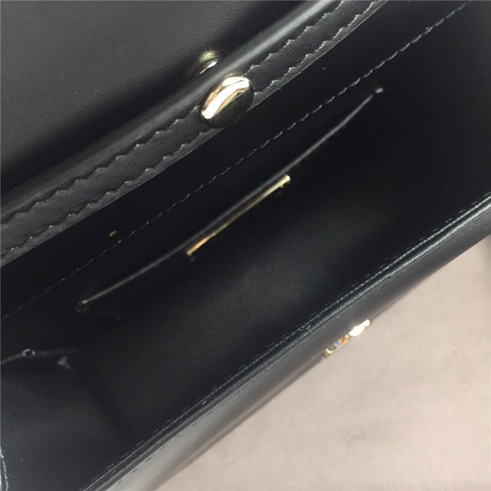 불가리 세르펜티 다이아몬드 블라스트 미니 체인 숄더백 BV28655-1 신상