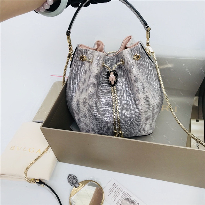 불가리 세르펜티 포에버 버킷백 BV288625-3 신상