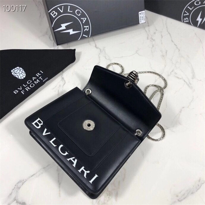 불가리 세르펜티 포에버 숄더백 BV34559-1 신상