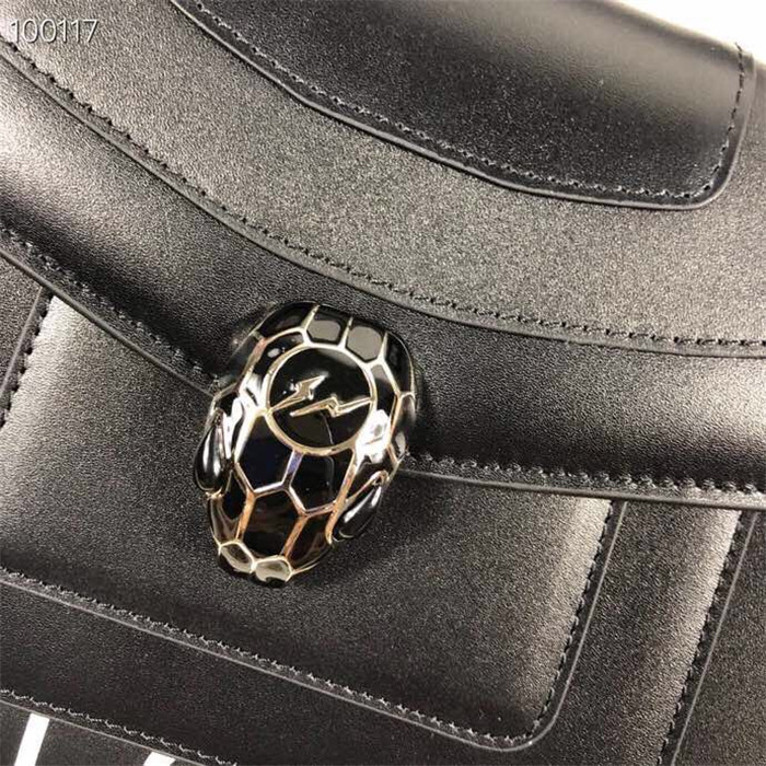 불가리 세르펜티 포에버 숄더백 BV34559-1 신상