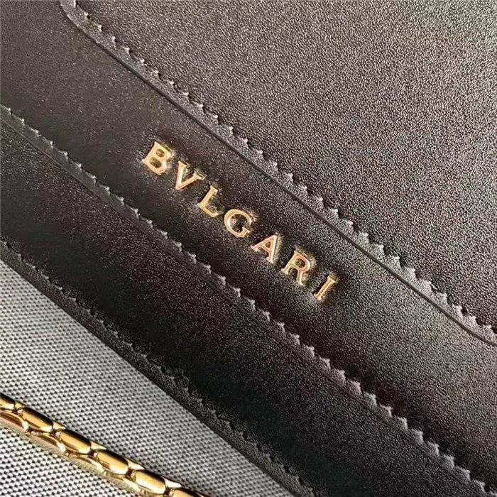 불가리 세르펜티 포에버 숄더백 BV506691-1 (인기상품)