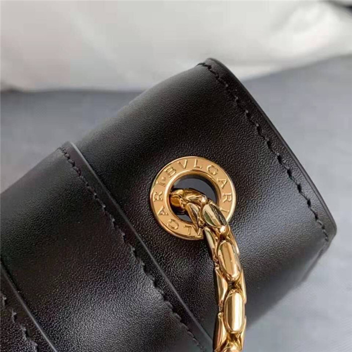 불가리 세르펜티 포에버 숄더백 BV506691-1 (인기상품)