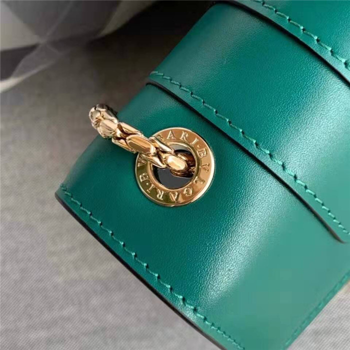 불가리 세르펜티 포에버 숄더백 BV506691-3 (인기상품)