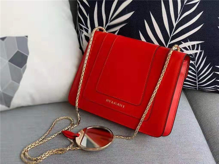 불가리 세르펜티 포에버 숄더백 BV506691-6 (인기상품)