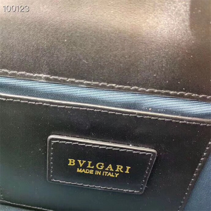 불가리 세르펜티 포에버 숄더백 BV39174-1 (인기상품)