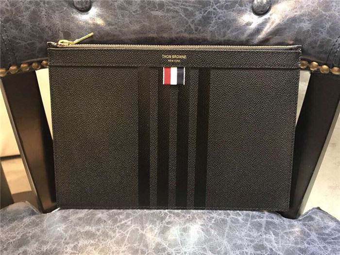 톰브라운 클러치 TB300629 신상