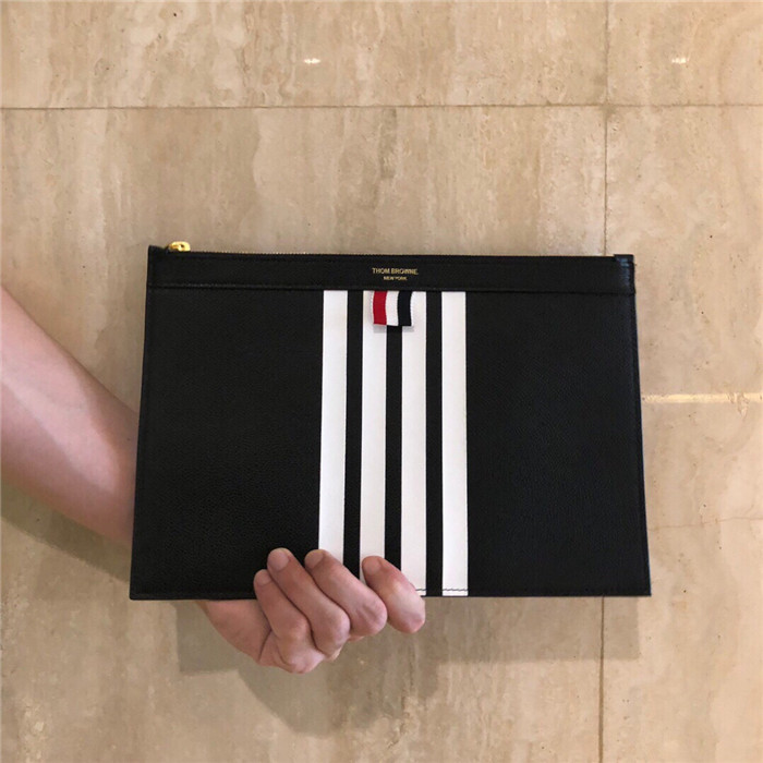 톰브라운 클러치 TB3006230  신상