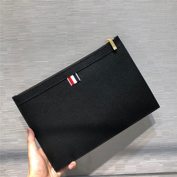 톰브라운 클러치 TB506922 신상