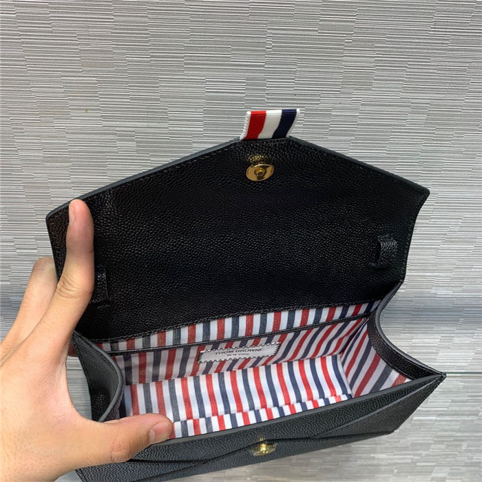 톰브라운 숄더백 TB801620